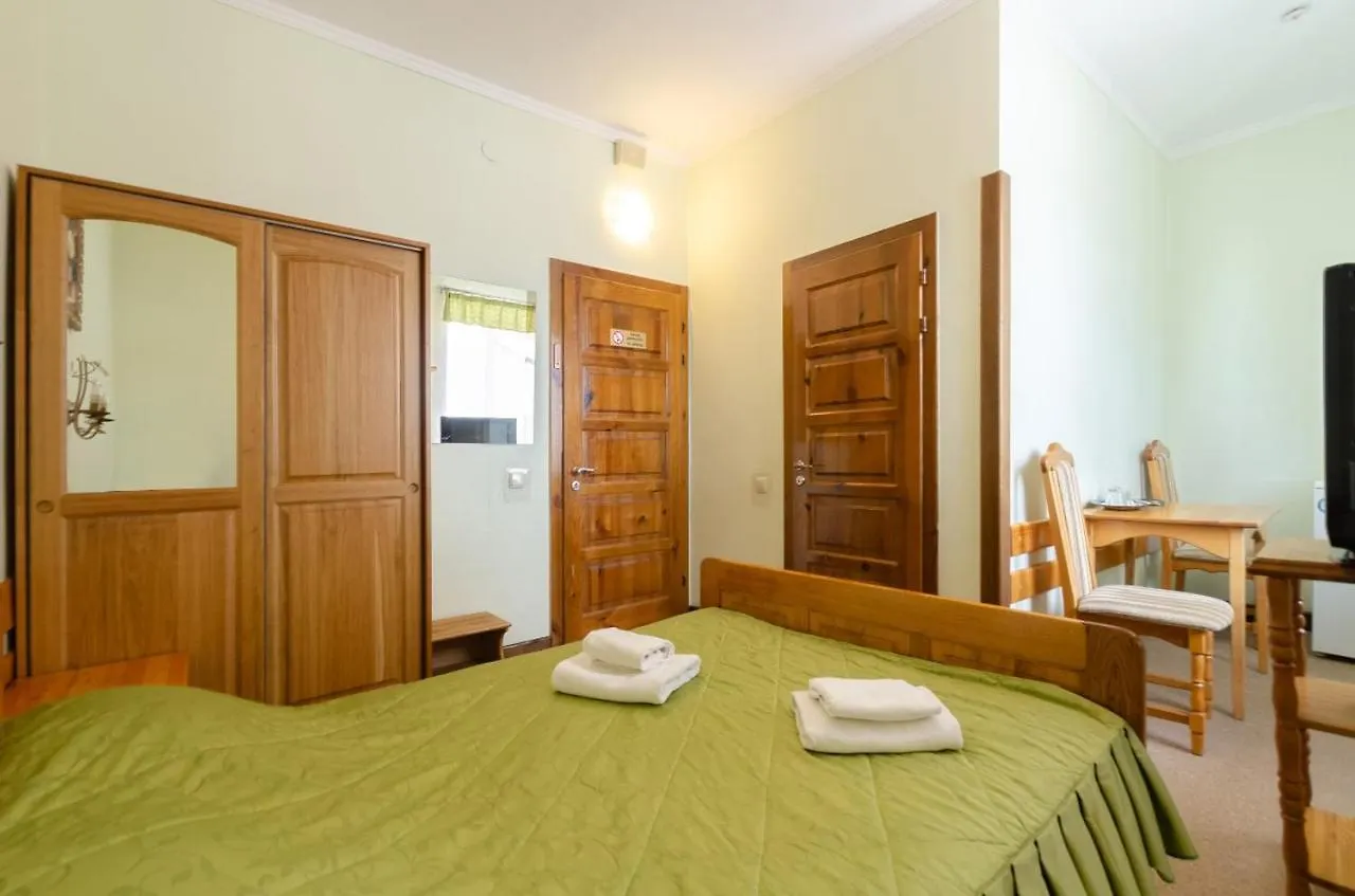 Тиса Економ Hotel Petropavlovskaya Borshchagovka Ukraine