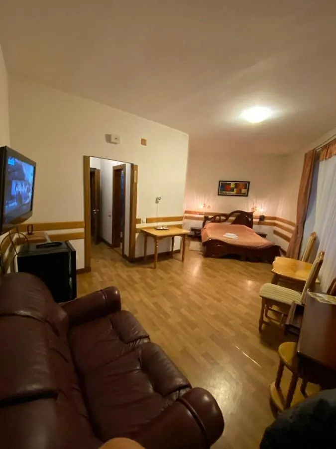 Тиса Економ Hotel Petropavlovskaya Borshchagovka